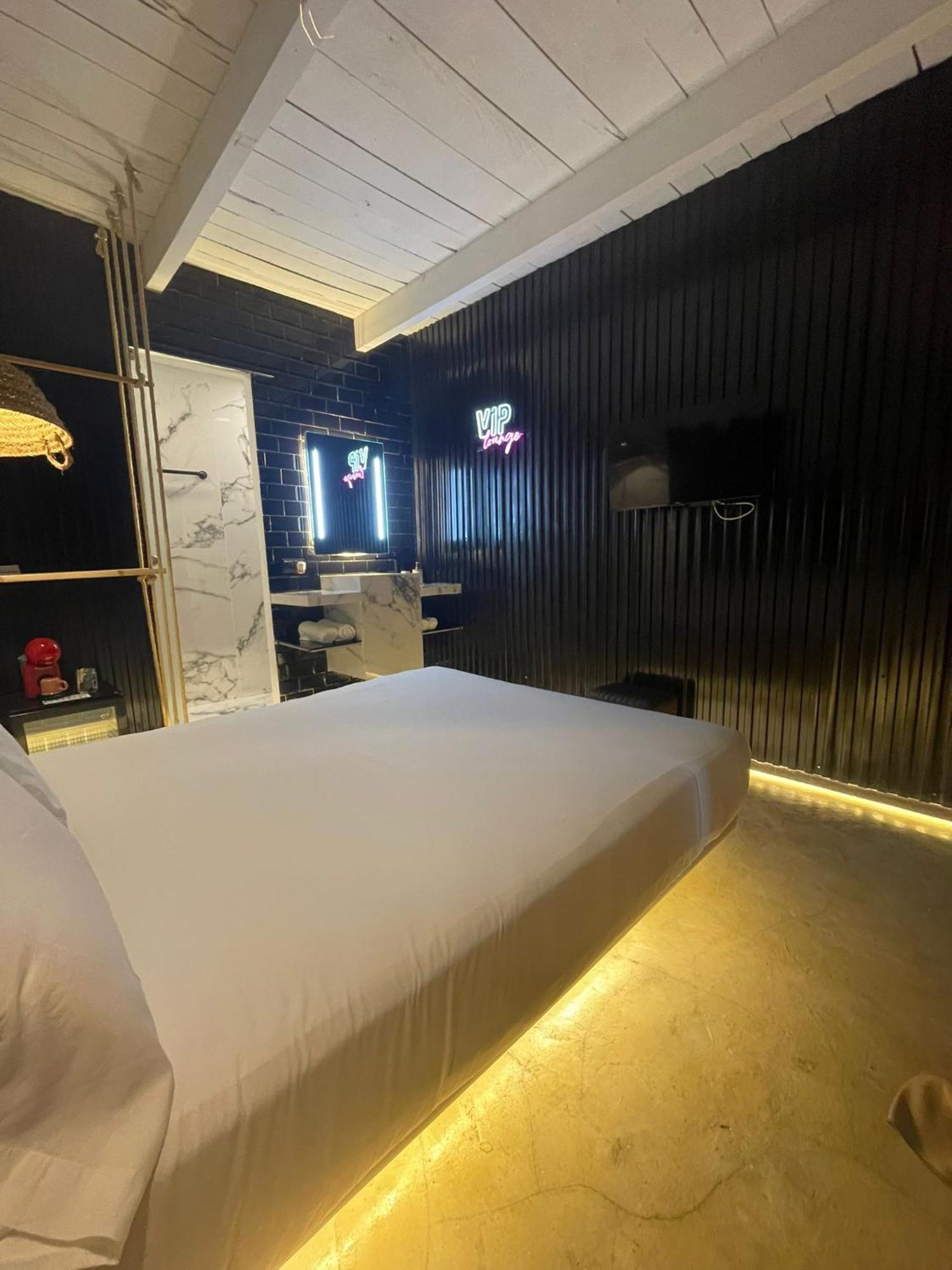 Paiise Hotels Sant Francesc de s'Estany Exteriör bild