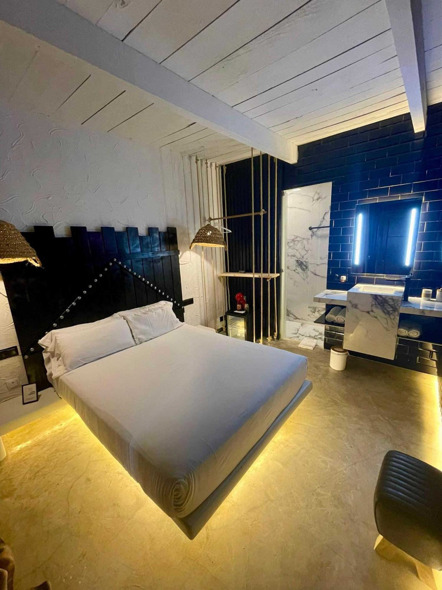 Paiise Hotels Sant Francesc de s'Estany Exteriör bild