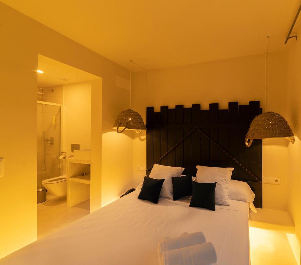 Paiise Hotels Sant Francesc de s'Estany Exteriör bild